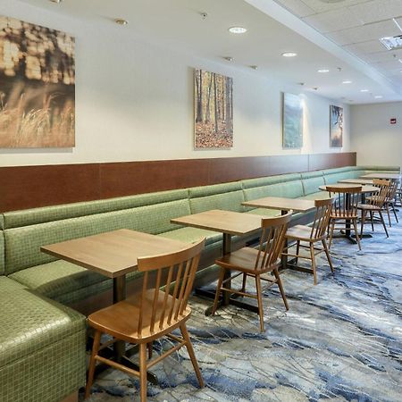Fairfield Inn & Suites By Marriott Harrisburg West/ניו קמברלנד מראה חיצוני תמונה