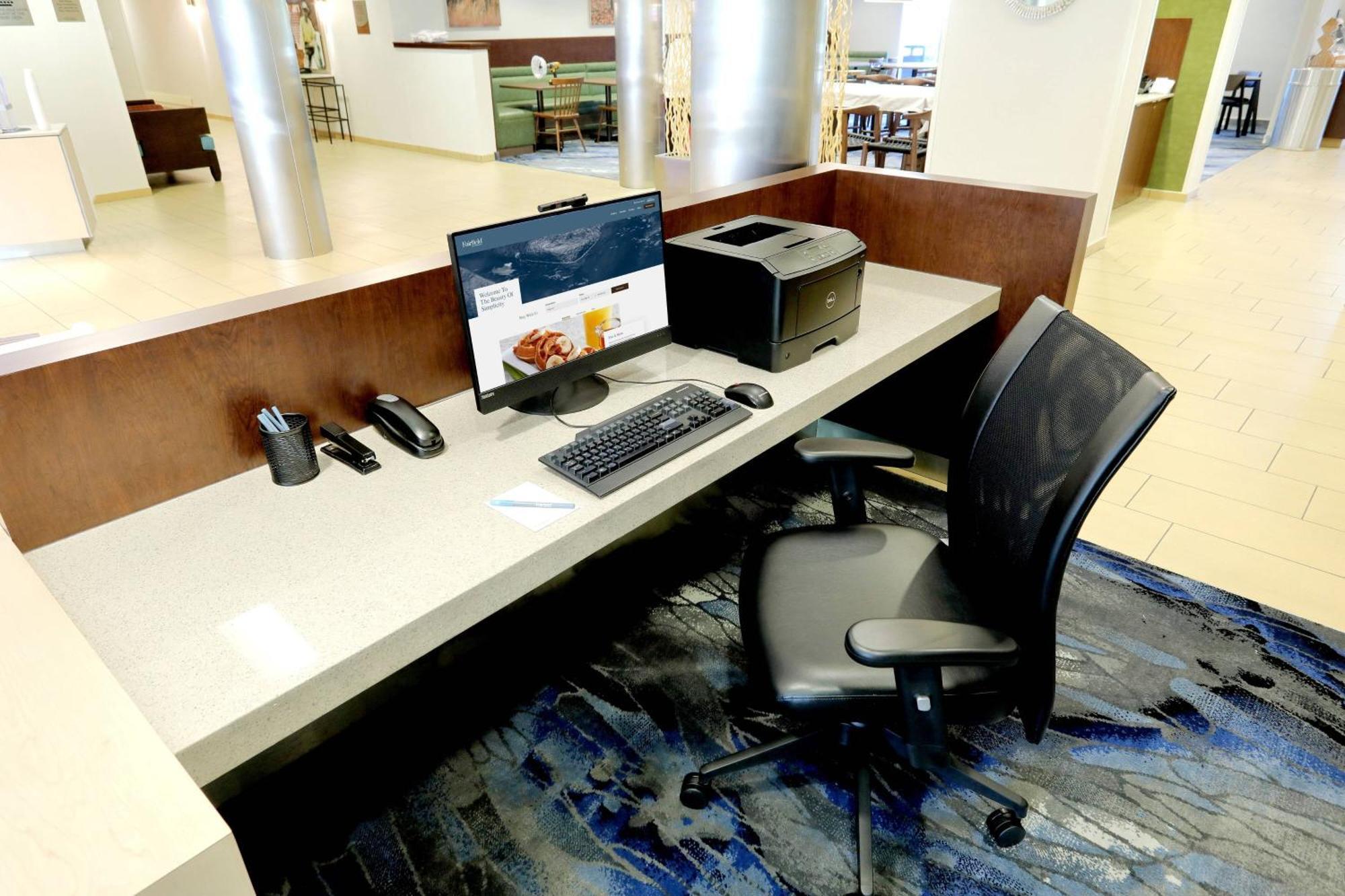 Fairfield Inn & Suites By Marriott Harrisburg West/ניו קמברלנד מראה חיצוני תמונה