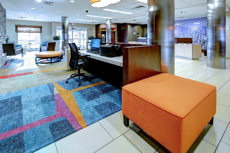 Fairfield Inn & Suites By Marriott Harrisburg West/ניו קמברלנד מראה חיצוני תמונה