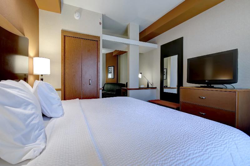 Fairfield Inn & Suites By Marriott Harrisburg West/ניו קמברלנד מראה חיצוני תמונה